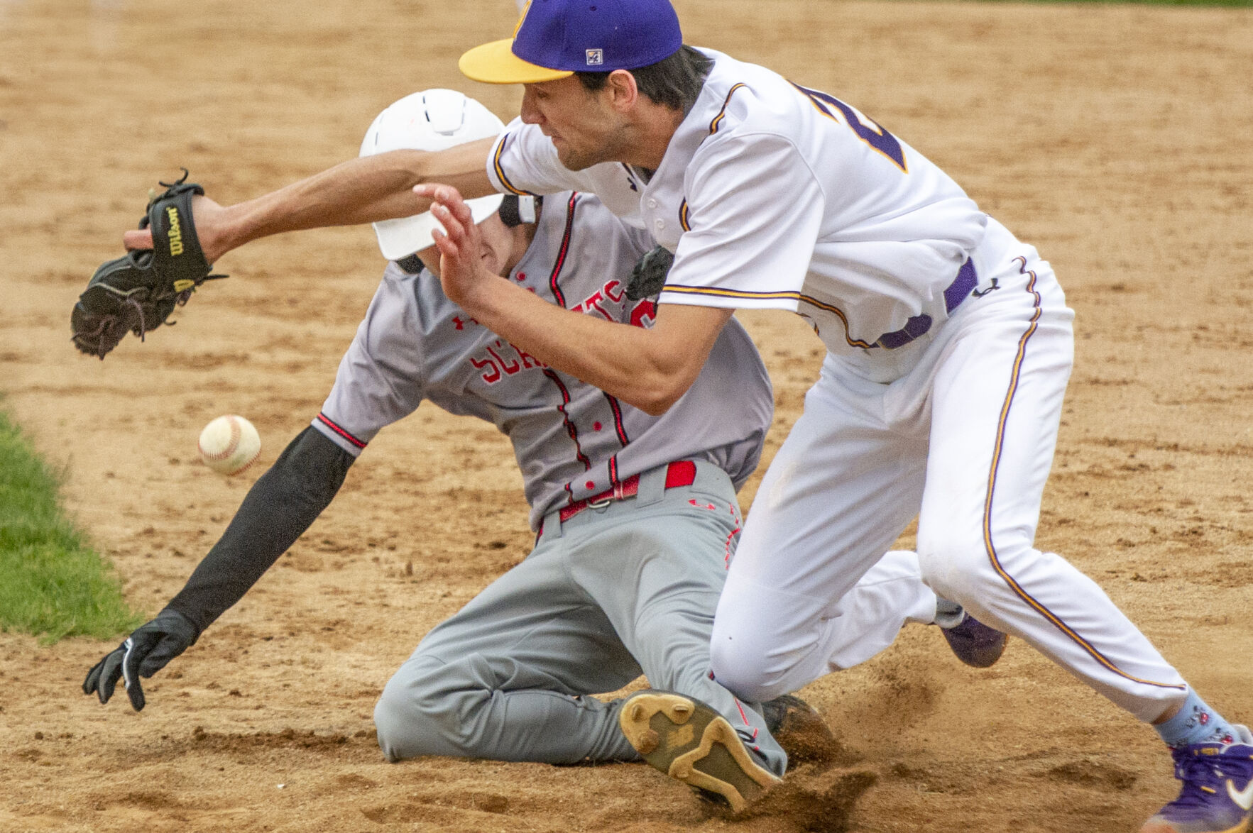 Indianola baseball wins